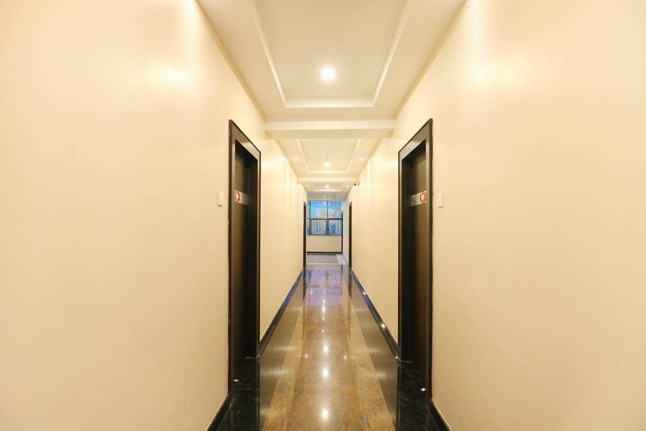 Oyo 15115 Hotel Ramcharan Residency Tirupati Exterior foto